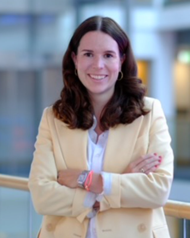 Dr. Nina Greimel